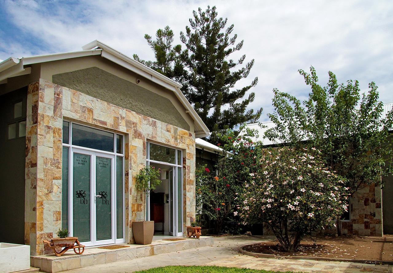 Village Boutique Hotel Otjiwarongo Exterior photo