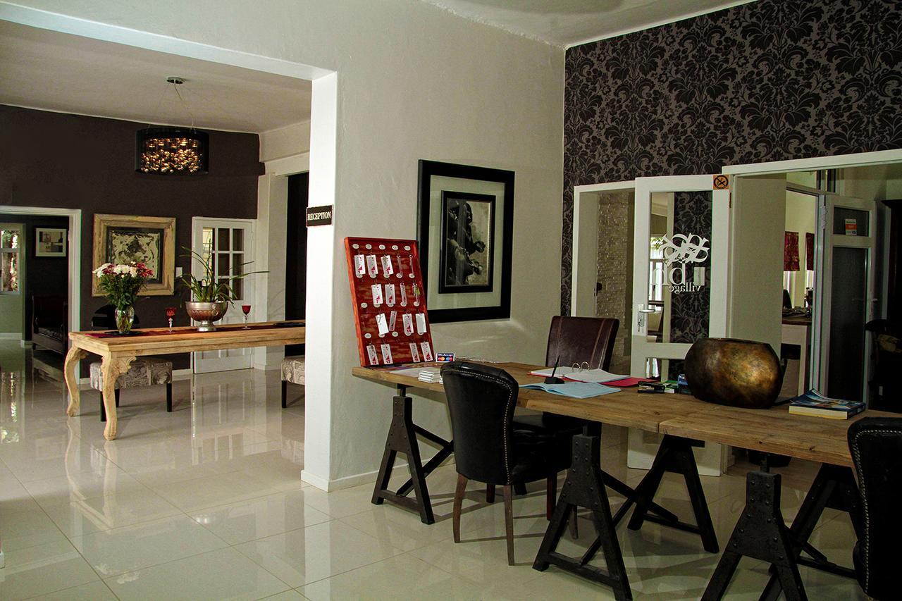 Village Boutique Hotel Otjiwarongo Exterior photo