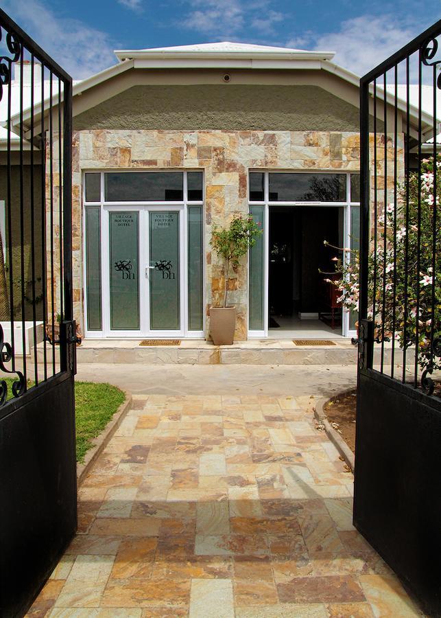 Village Boutique Hotel Otjiwarongo Exterior photo