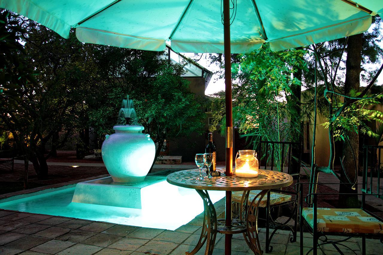 Village Boutique Hotel Otjiwarongo Exterior photo