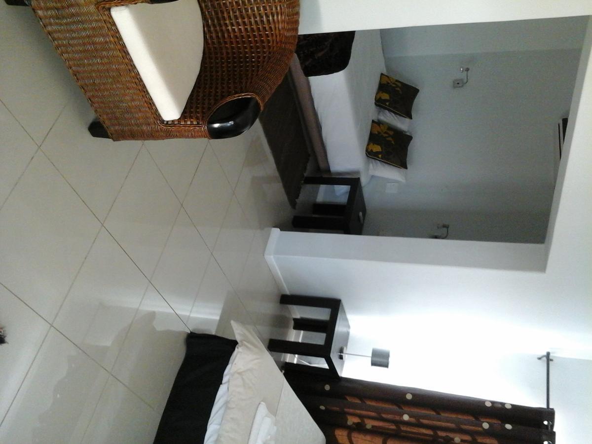 Village Boutique Hotel Otjiwarongo Exterior photo