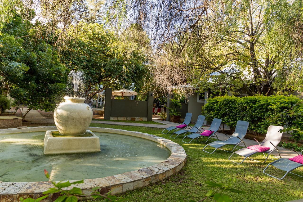 Village Boutique Hotel Otjiwarongo Exterior photo
