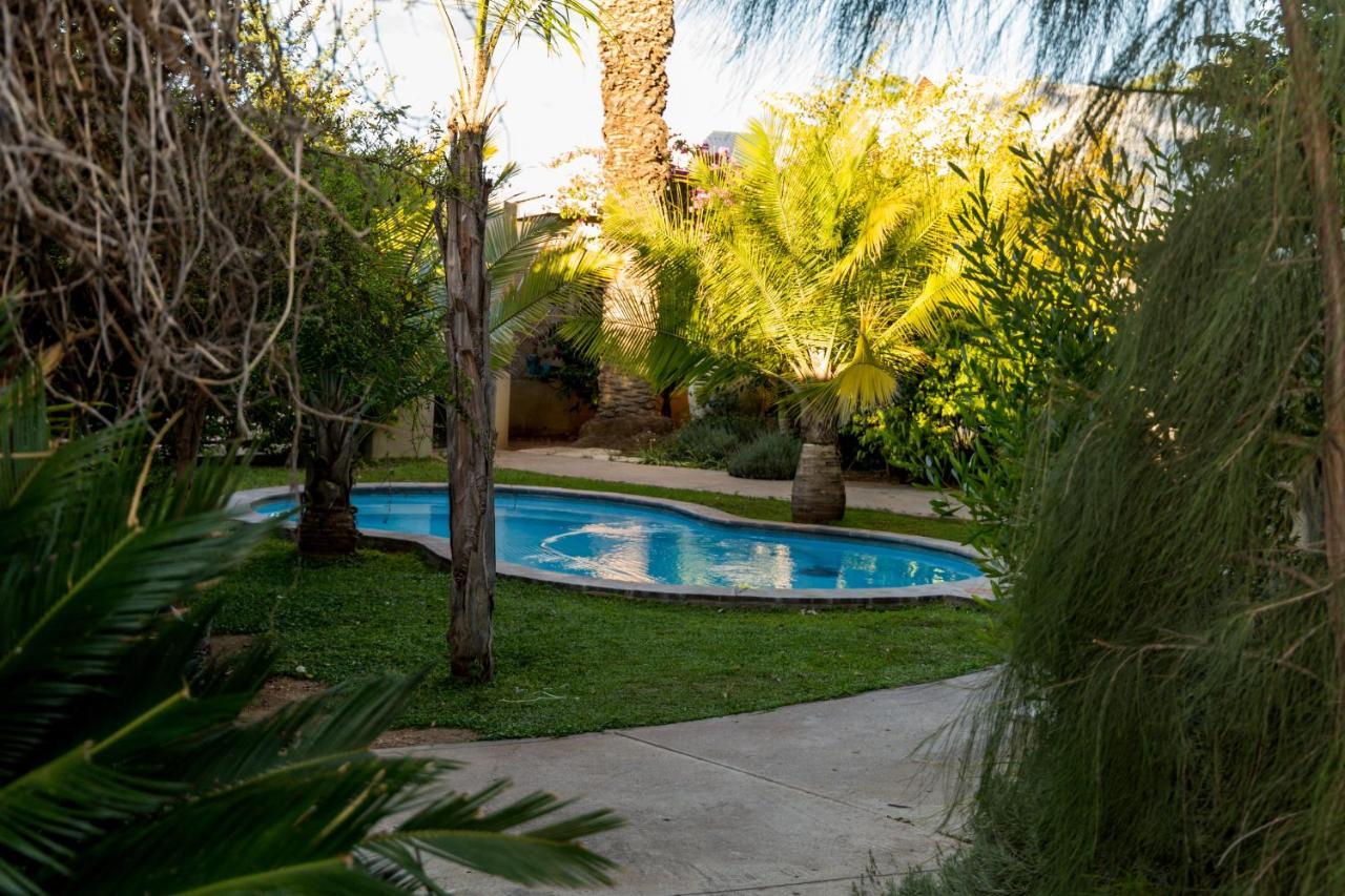 Village Boutique Hotel Otjiwarongo Exterior photo