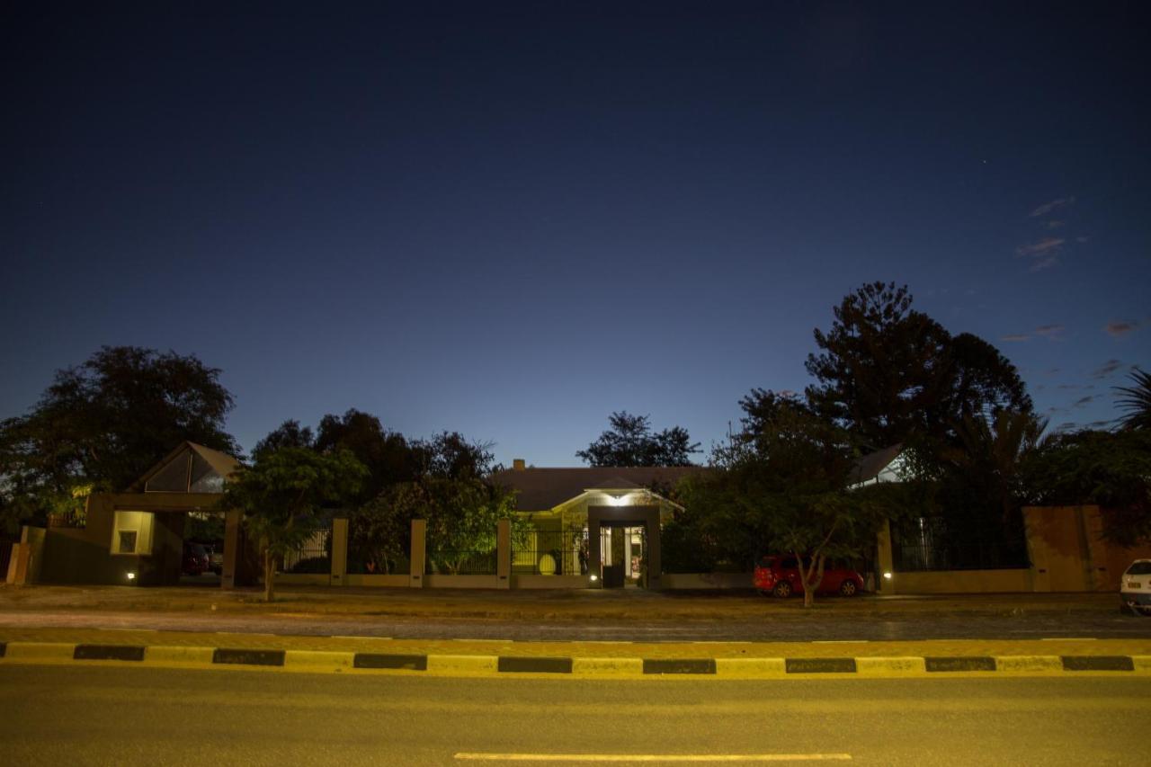 Village Boutique Hotel Otjiwarongo Exterior photo